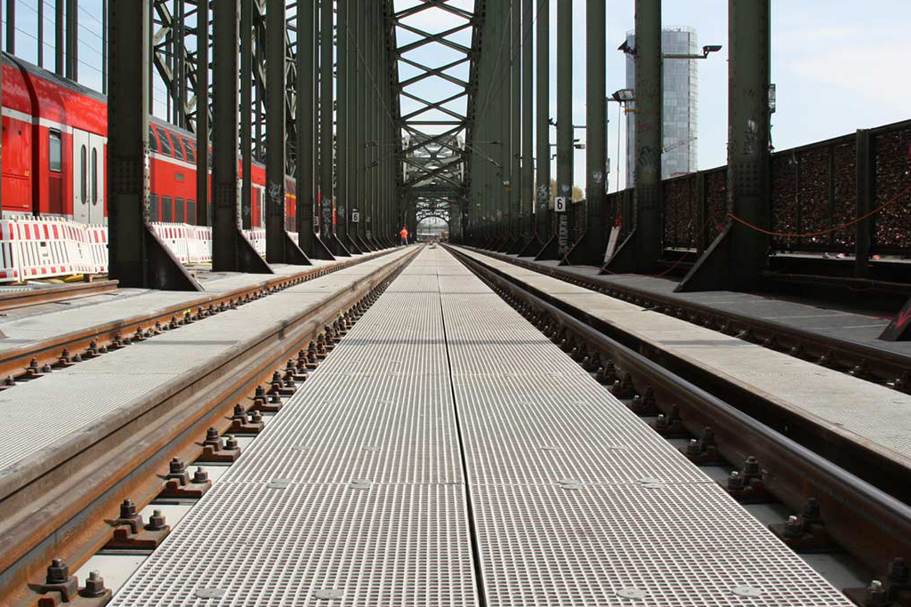 GFK Brückeneindeckung