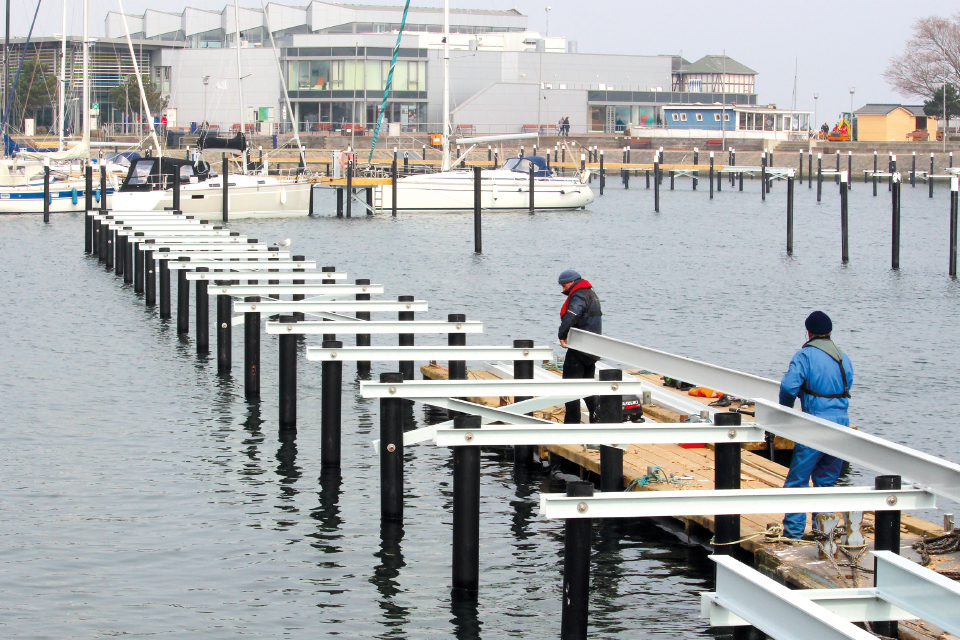 Podkonstrukcja z TWS dla systemów pomostów w inżynierii wodnej